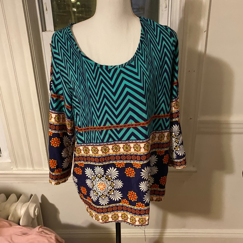 Cold shoulder top
